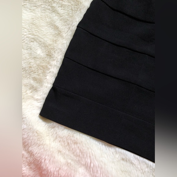 Mini Skirt - Picture 4 of 6